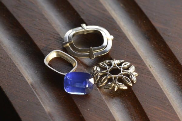 Progress shot of Bespoke handmade sapphire ring in platinum by Sydney jeweller Nicky Burles