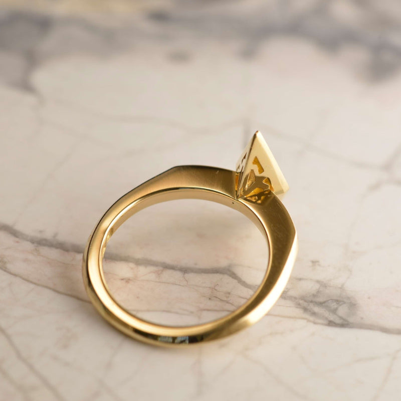 Diamond cut golden Australian sapphire bespoke ring basket featuring a deco style star motif that has been hand pierced. Handmade in 18ct gold by Sydney jeweller Nicky Burles.